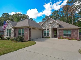 1513 Debswood Dr, Bryant, AR 72022