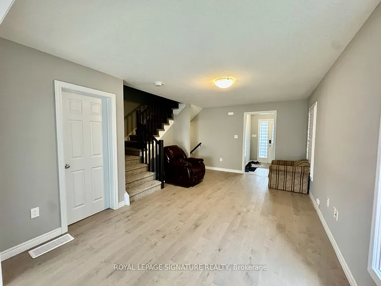 6 Lee St — Photo 3