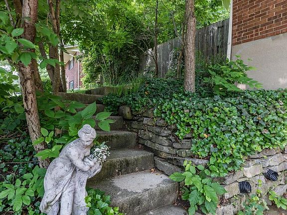 4th image of 632 Lincoln Green Dr