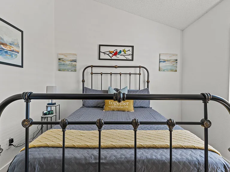 11417 W Orange Blossom Ln — Photo 53