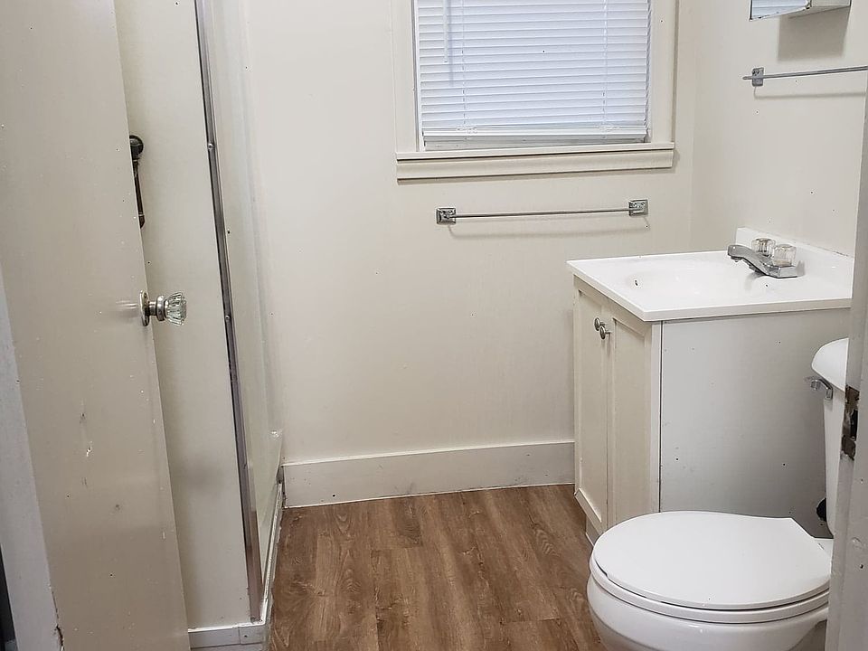 1st image of 816 Mamie Eisenhower Ave APT 1