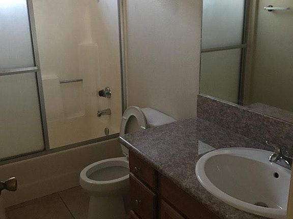 5th image of 601 Dewey Ave APT B