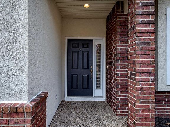 3rd image of 2 Risco Ln