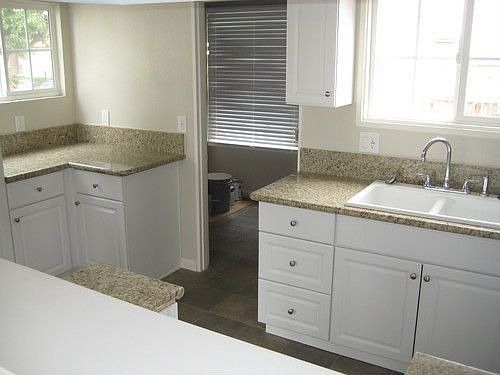5th image of 2121 W 60th St
