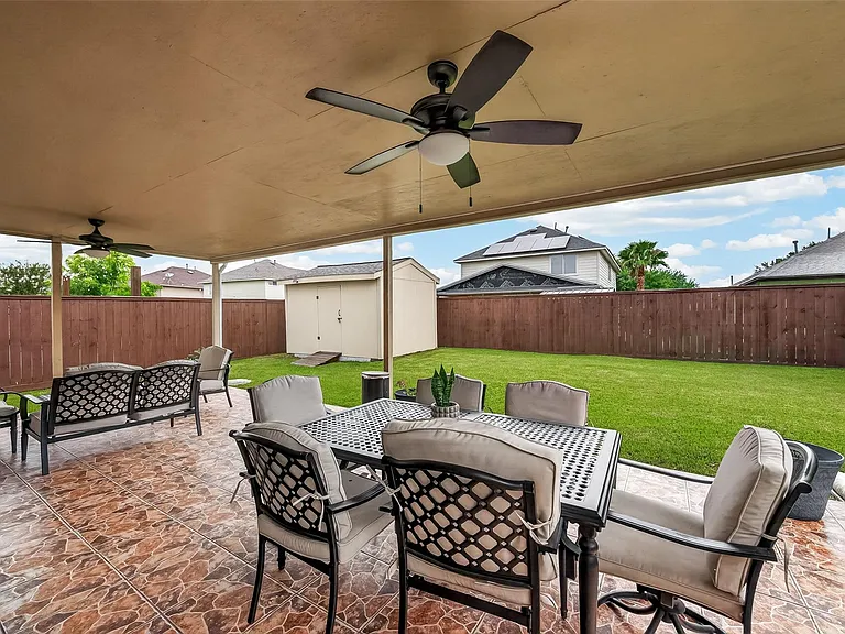 10931 View Pointe Ln — Photo 17