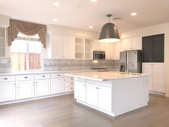 2nd image of 34480 Torrey Pine Ln