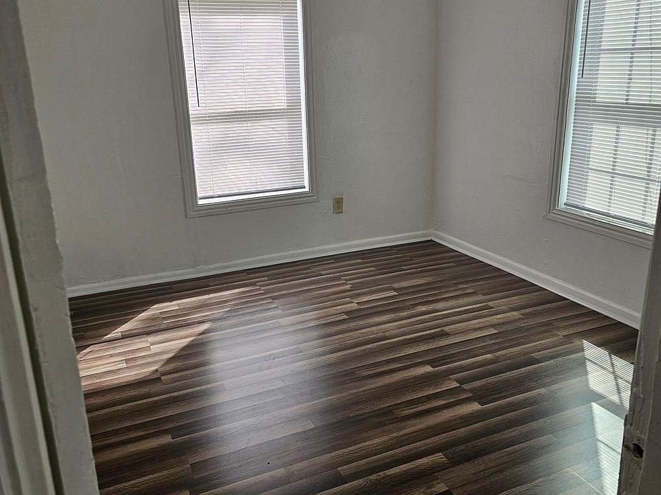 Bedroom #1