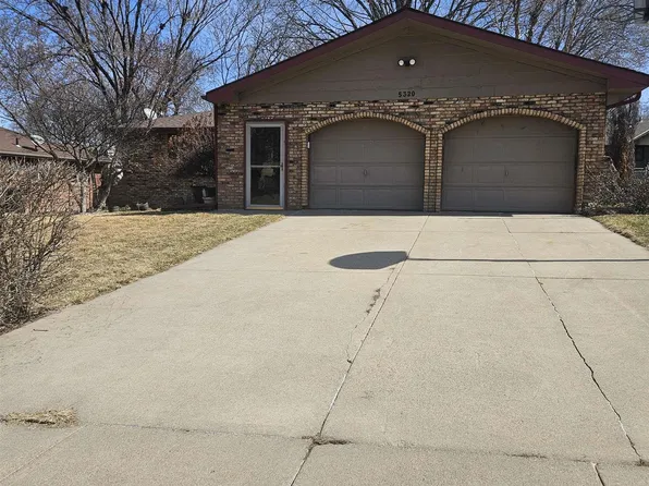 5320 S 66th Street Cir, Lincoln, NE 68516