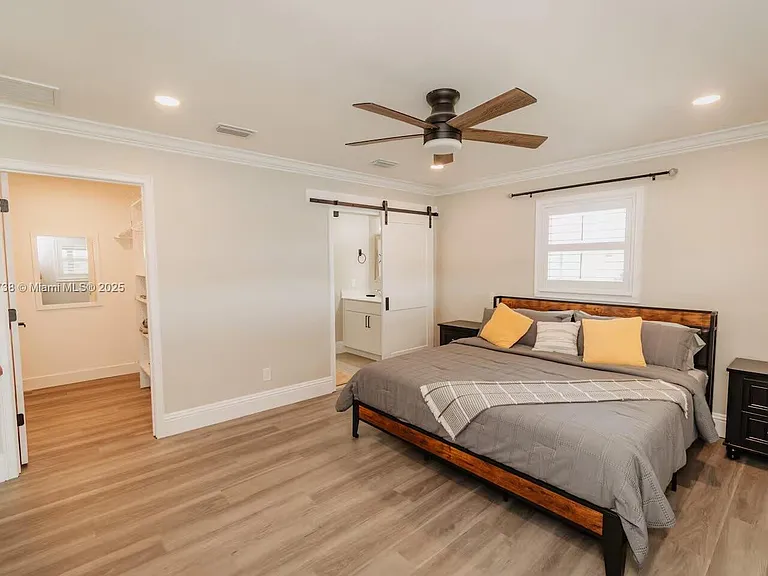 9675 SW Anchor Dr — Photo 22