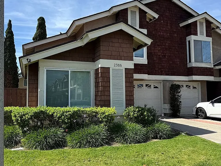 2368 Fulham Way — Photo 1