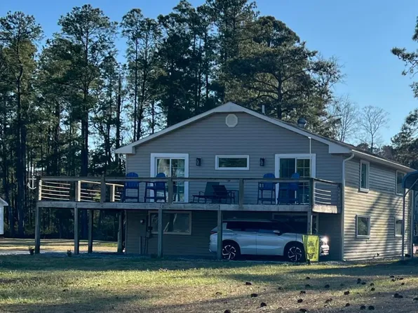 174 South River Drive, Beaufort, NC 28516
