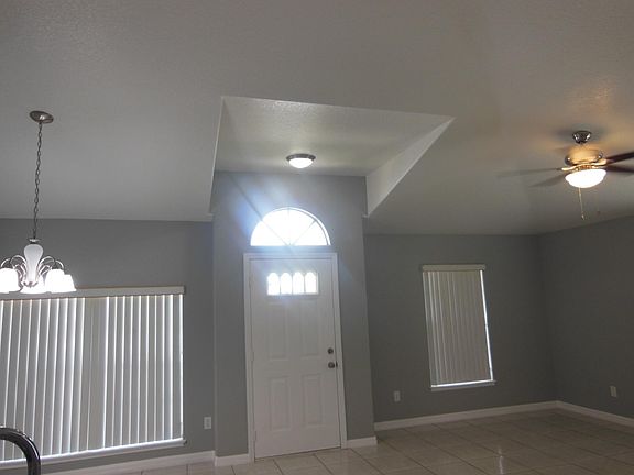 2nd image of 3043 Pineda Dr