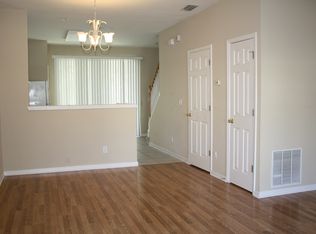 3568 Twisted Tree Ln, Jacksonville, FL 32216