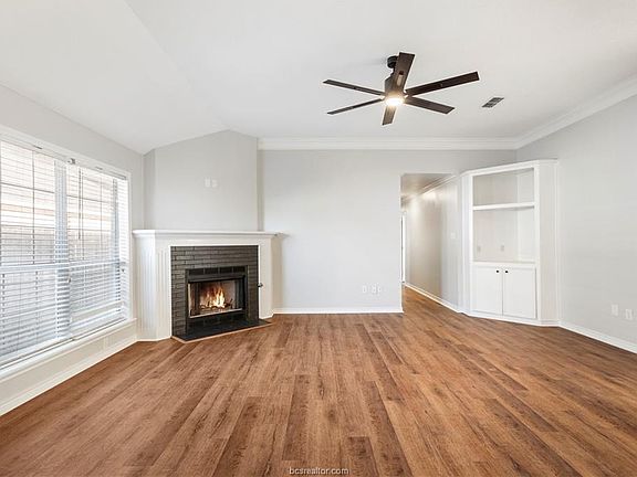 2nd image of 3712 Marielene Cir