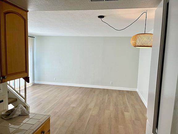 4th image of 23276 La Mar #115C