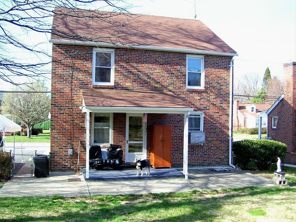 2nd image of 4418 Fullerton Ave