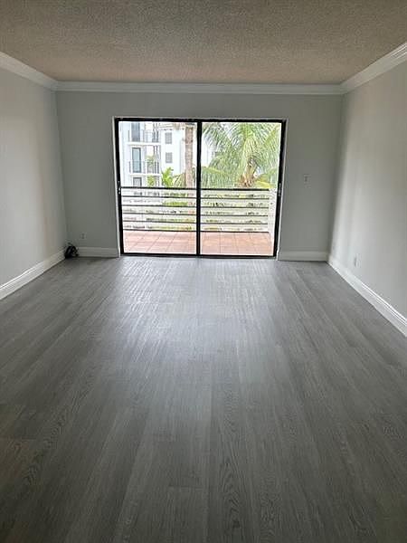 1st image of 9355 SW 8th St APT 325