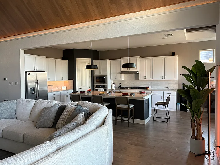 161 Rainier Dr — Photo 14