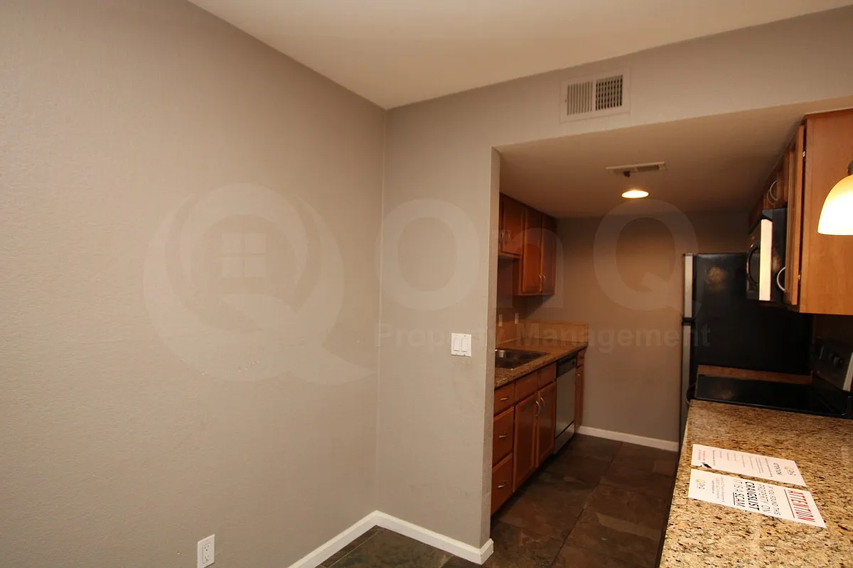 1 bed, 1.0 bath, 622 sqft, $1,099 — Photo 4