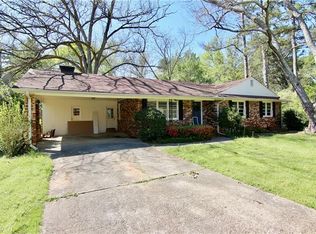 98 Wills Dr, Alpharetta, GA 30009