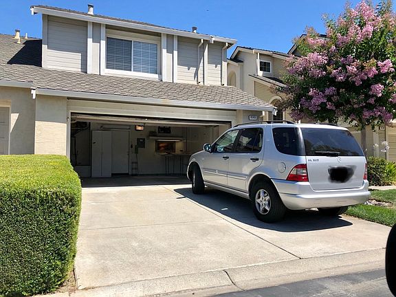 2nd image of 4141 Moller Dr
