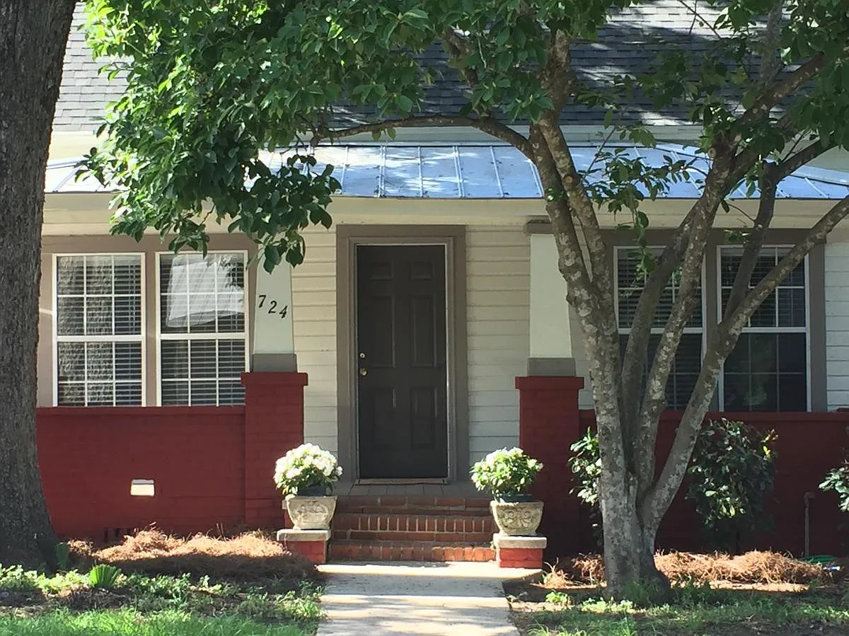 724 W Brevard Street — Photo 1