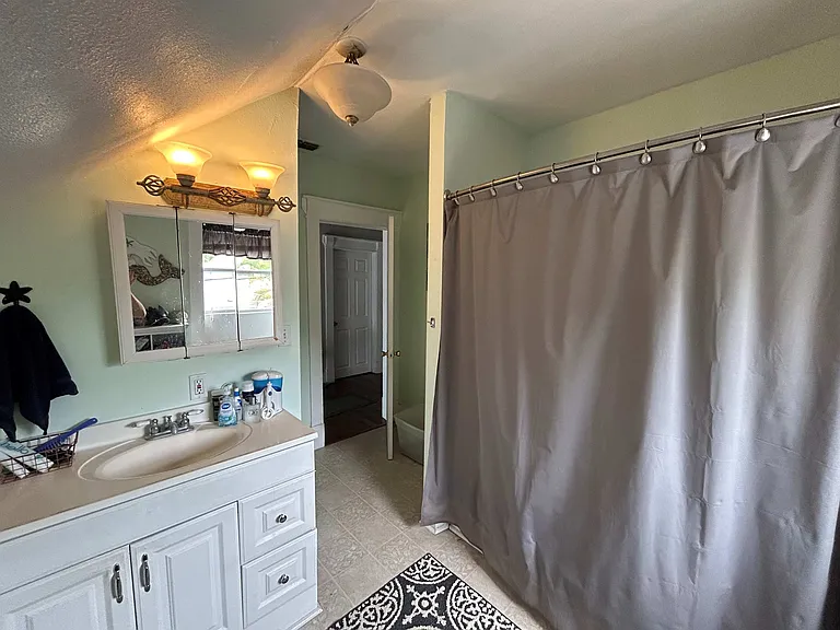 332 Lang Ct N — Photo 11