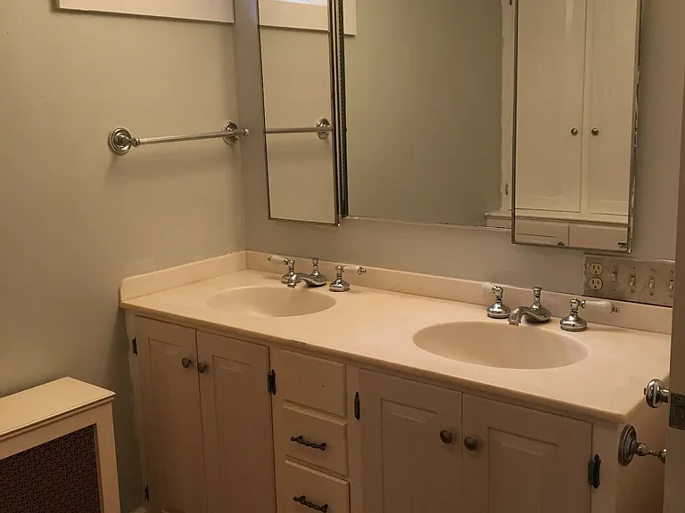 20 North St — Photo 15
