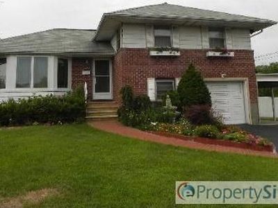 3744 Jacqueline St, Bethpage, NY, 11714