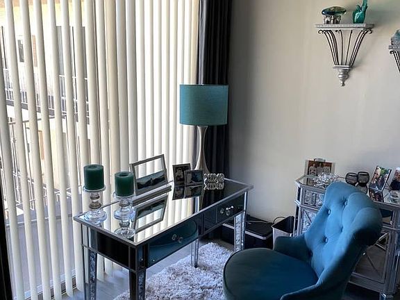 4th image of 18014 Devonshire St #317