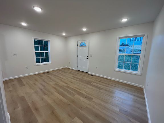 3rd image of 2412 Coker Ave
