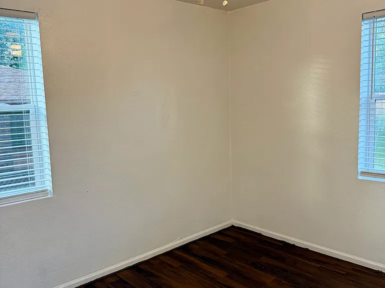 3720 N Saint Paul St — Photo 23