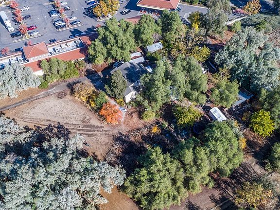 5th image of 4655 Golf Course Rd