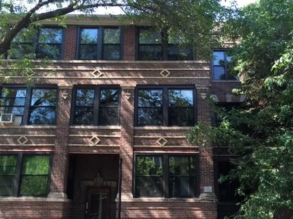 2200 W Berteau Ave APT 1, Chicago, IL 60618