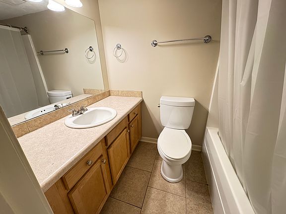 2nd image of 1906 Parkwild Dr #31