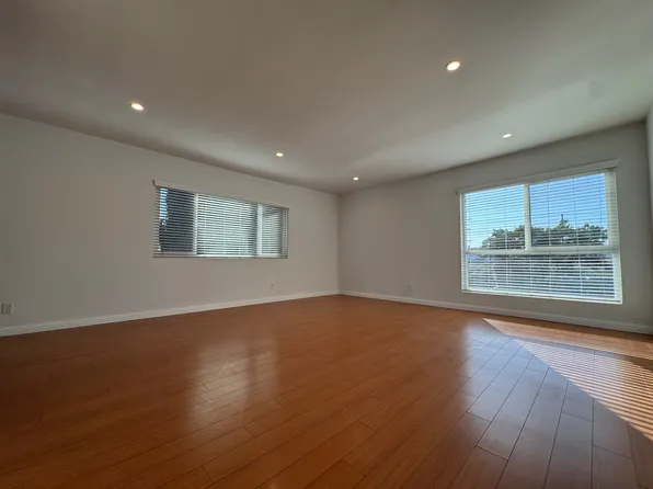 5708 Woodman Ave APT 3, Van Nuys, CA 91401