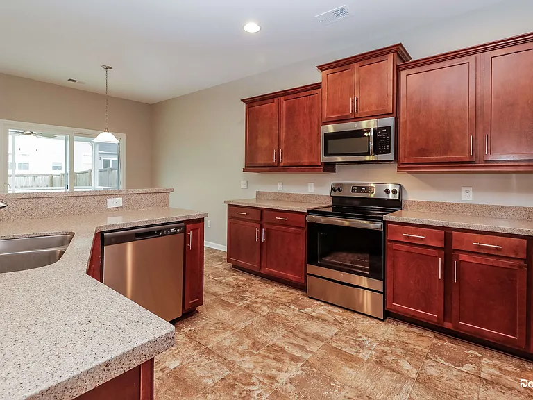 198 Weeping Cypress Dr — Photo 6