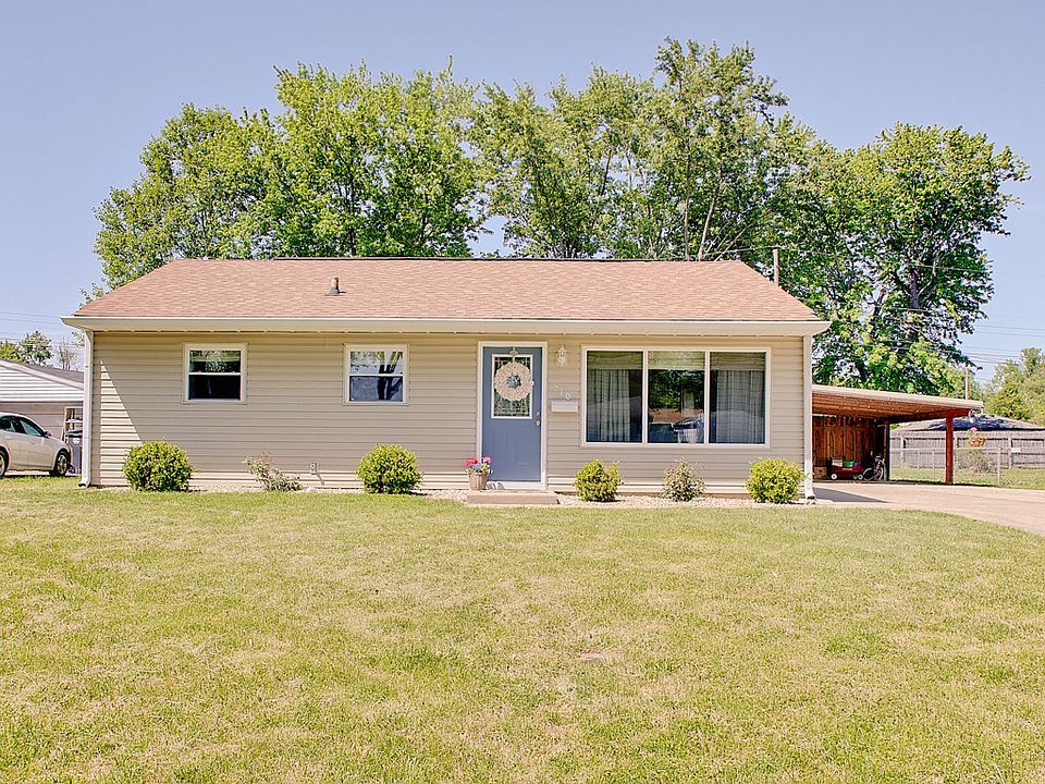 1st image of 210 Woodland Dr