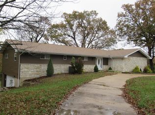 288 Birch Ln, Sullivan, MO 63080