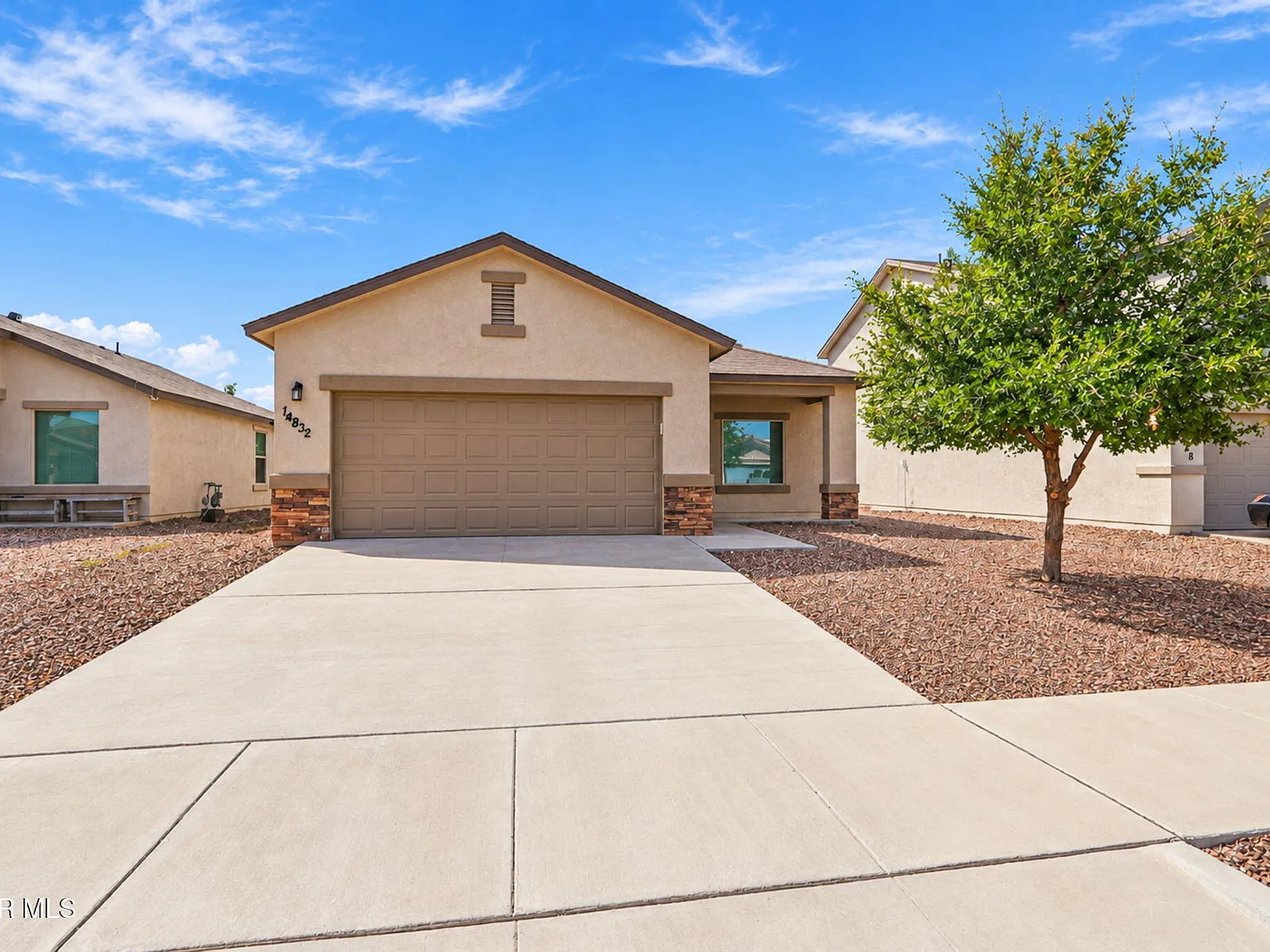 3 bed, 3.0 bath, 1358 sqft, $1,595 — Photo 3