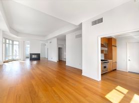 205 E 59th St