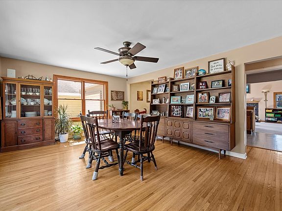 5th image of 207 S Randall Rd