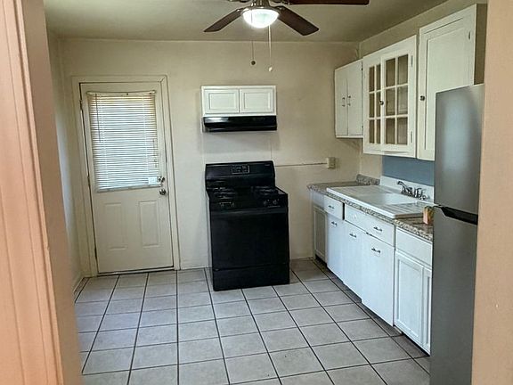 4th image of 3611 Bruxelles St