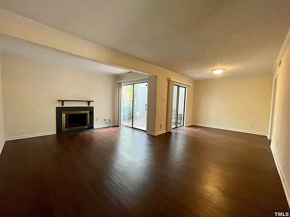 3rd image of 4101-9 Five Oaks Dr