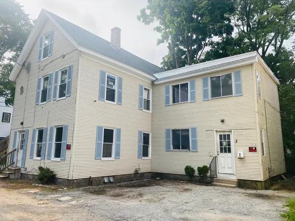 3 Pleasant Ter, Worcester, MA 01609