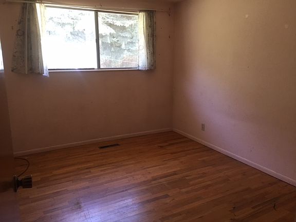 4th image of 250 Fishburn Dr