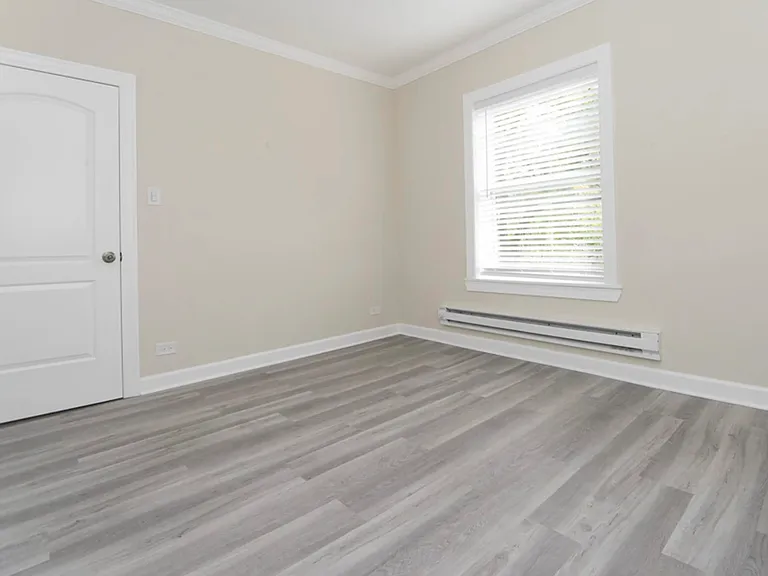 647 W Roscoe St #648-2S — Photo 10