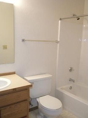 3rd image of 655 4th St NE APT G302