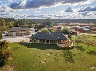 102 Anna Ln, Bakersfield, CA 93308