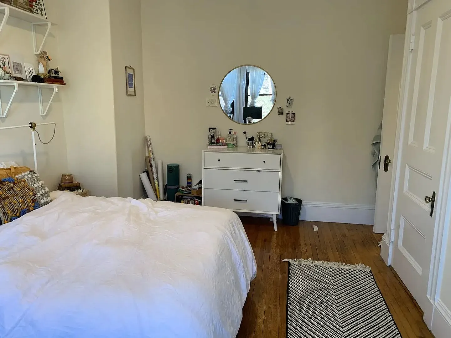 Back Bay Beacon Street — Photo 4